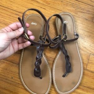 Brown leather sandals w/ braided thong ankle strap
